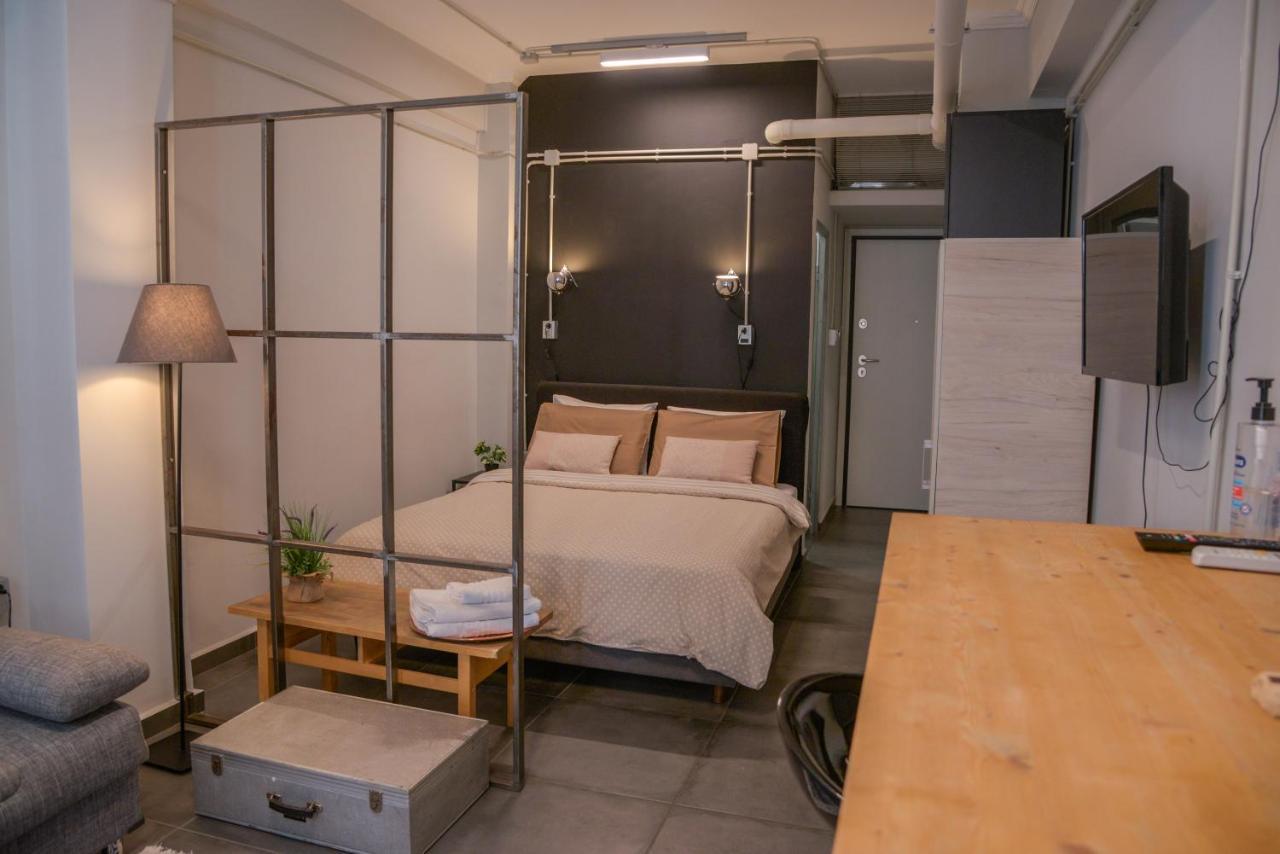 Virginia'S Boutique Apartments Athena Bagian luar foto