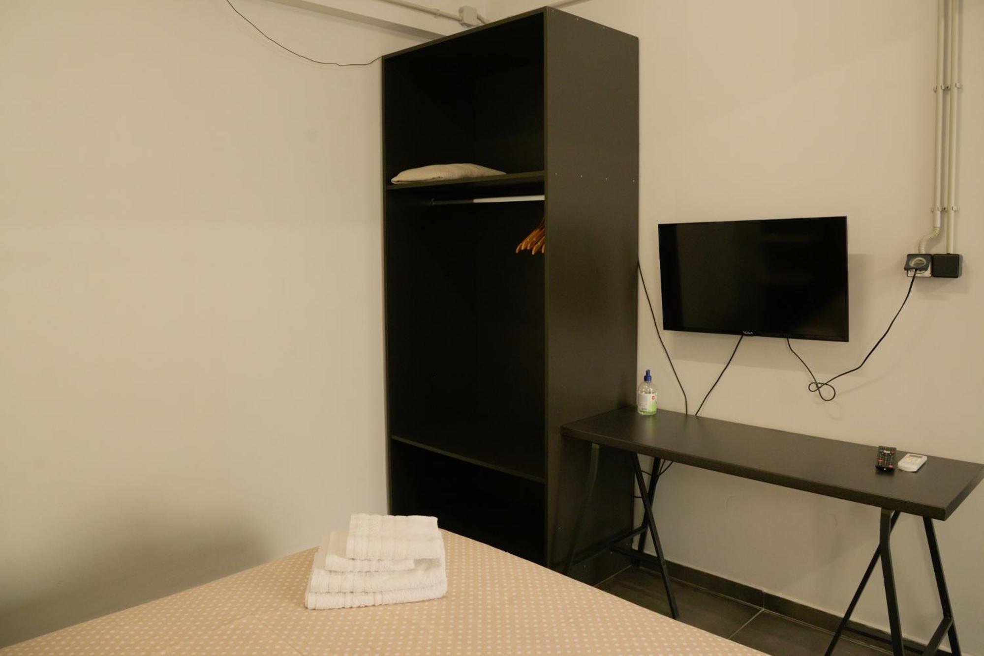 Virginia'S Boutique Apartments Athena Bagian luar foto