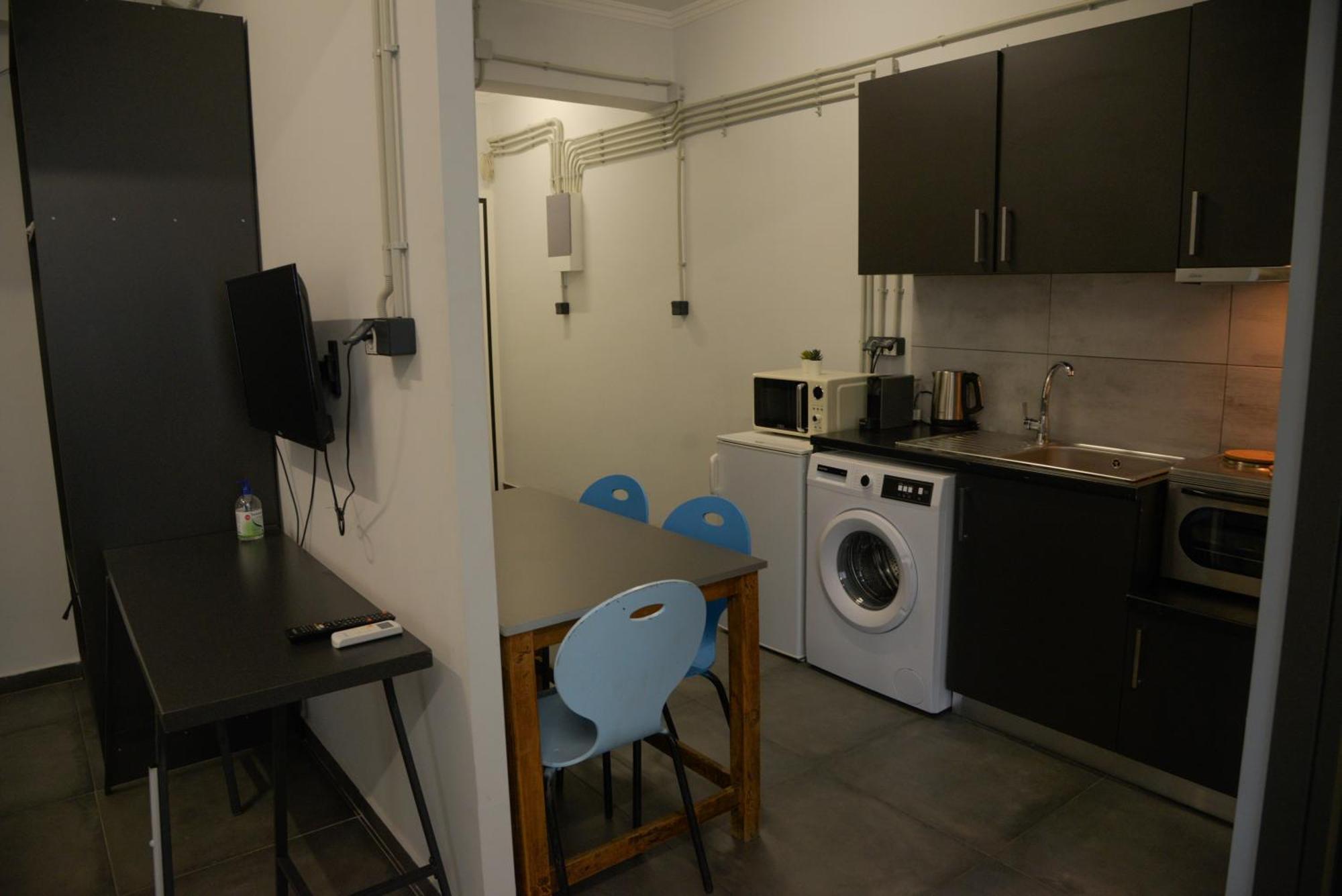 Virginia'S Boutique Apartments Athena Bagian luar foto